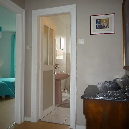 Apartment Hello *